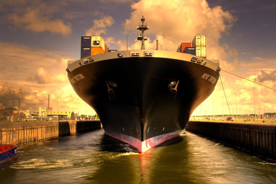 Photo Containership